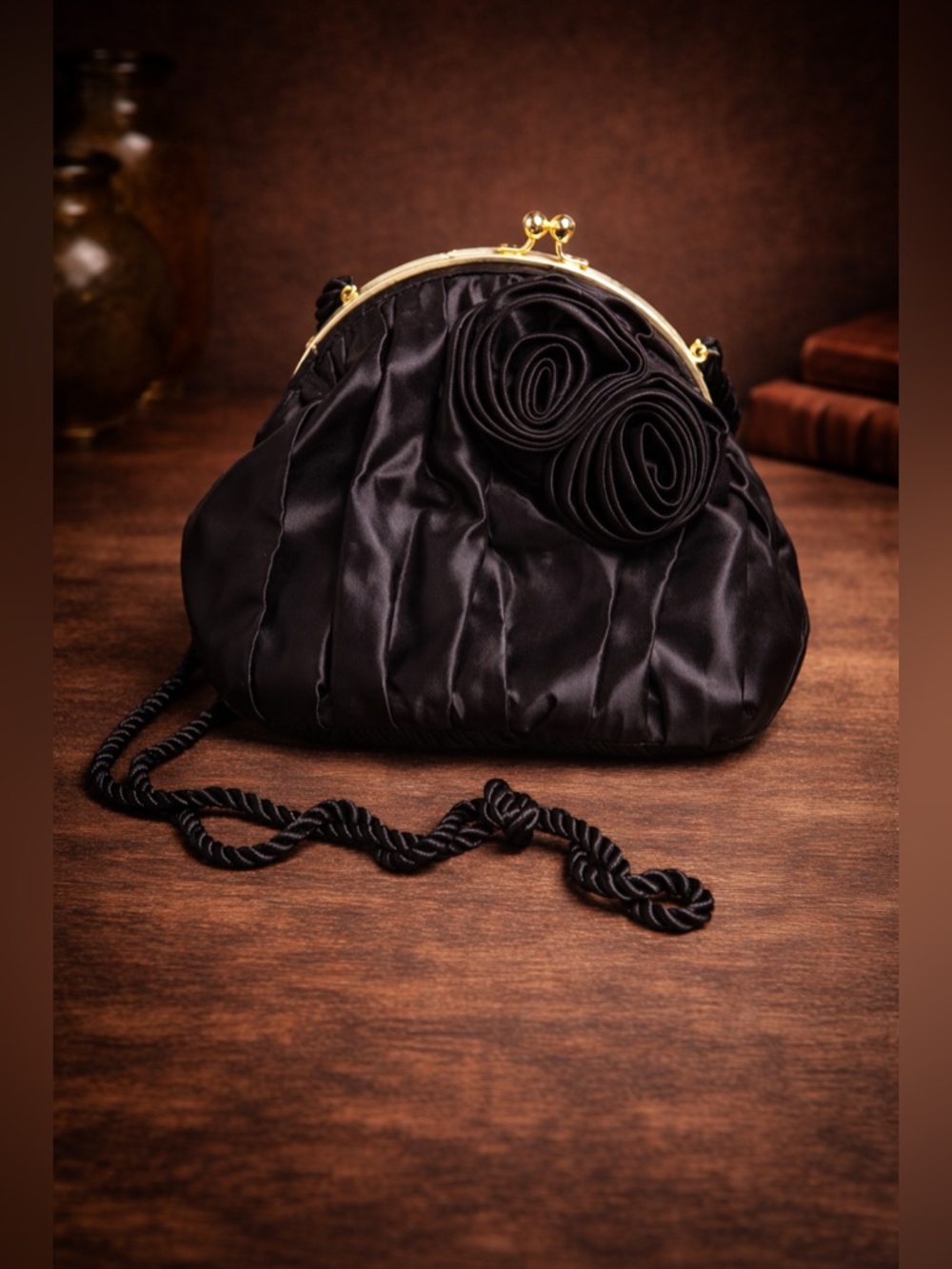 Liz Claiborne Black Satin Evening Bag ✧ Frame Clutch ✧ Gold Hardware ✧ Vintage - Picture 2 of 3